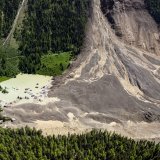 Vue aérienne de l'éboulement de Blatten